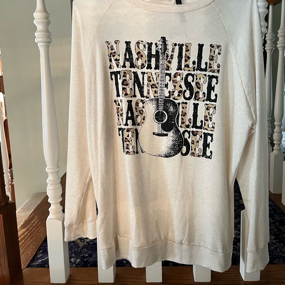 Lovely Souls long sleeve top NEW with tags 🎸